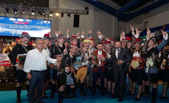 Zafer Kupası’nda biricilik İzmir Egezade Kültür ve Sanat Gençlik Spor Kulübü’nün