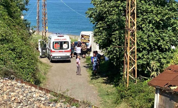 Zonguldk’ta 13 yaşındaki Yavuz, denize kaçan topunu alırken kalp krizinden öldü