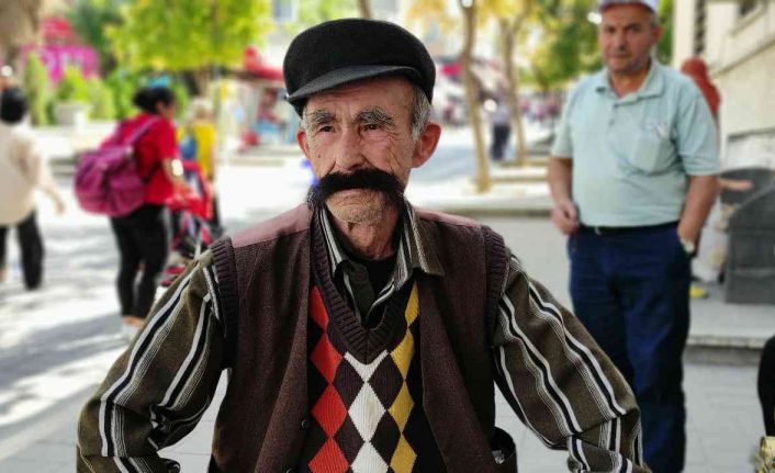 38 yıldır gözü gibi bakıyor kesmemek için işinden istifa etti