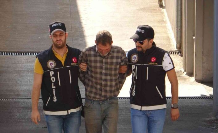 Adana’da 104 kilo 750 gram esrar ele geçirildi