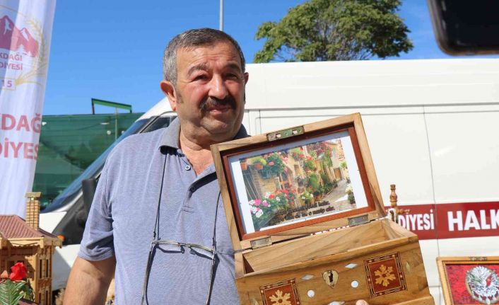 Ahiliğin merkezine ilçe belediyeleri yöresel ürünleri ile çıkarma yaptı