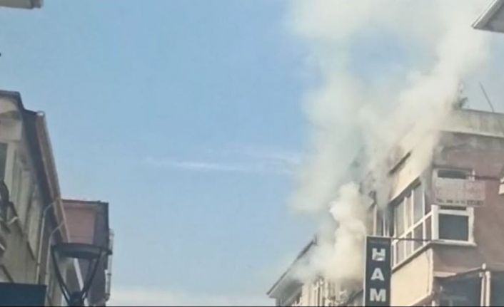 Ankara’da korkutan depo yangını