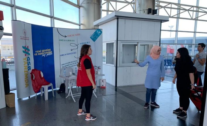 Aydın Gençlik ve Spor İl Müdürlüğü, otogarda öğrencileri karşılıyor