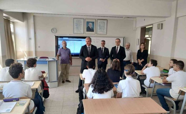 Aydın İl Milli Eğitim Müdürü Okumuş, okullarda öğretmen ve öğrencilerle buluşuyor