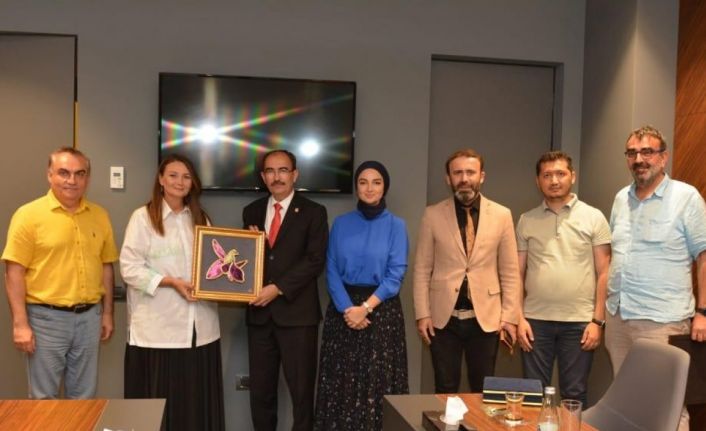 Azerbaycanlı öğrenciler hakkında bilgi alışverişi yapıldı