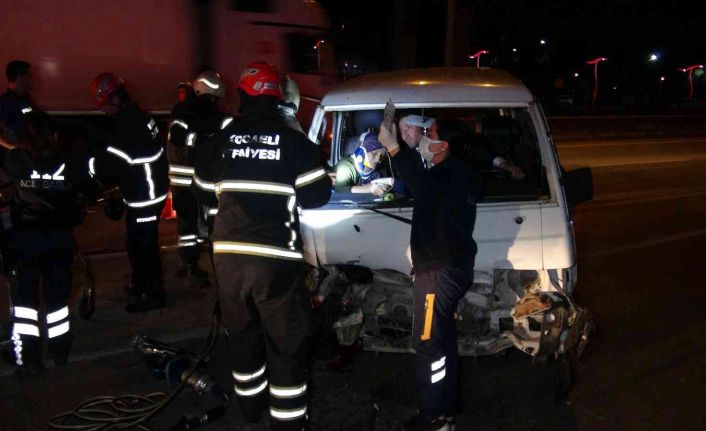 Babasının cenazesine giderken kaza yaptı, eşinin bacağı koptu