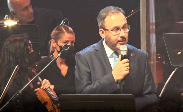 Bakan Kasapoğlu: “Toplumlar ve milletler sözle var olmuş, sözle anlaşmış, sözle çatışmış ve sözle barışmışlardır”