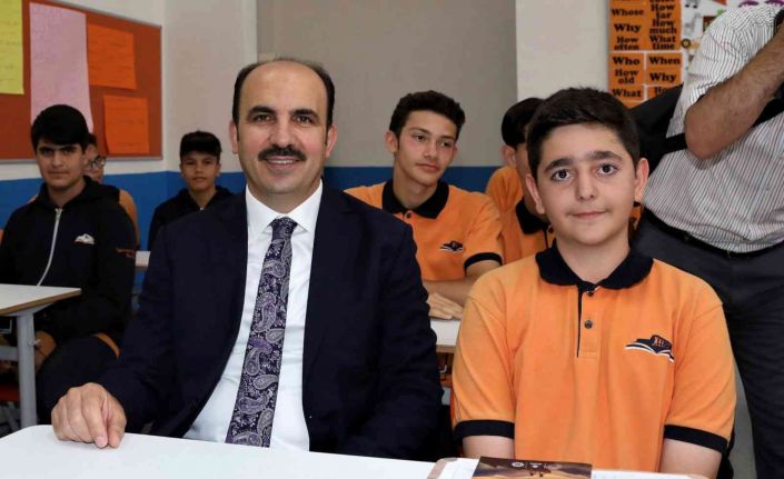 Başkan Altay: “Çocuklarımızın ve gençlerimizin mutlu yarınları için çalışmaya devam edeceğiz”