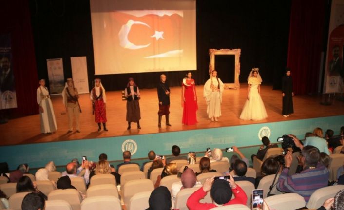 Bitlis’te Selçuklu ve Osmanlı kıyafetleri defilesi