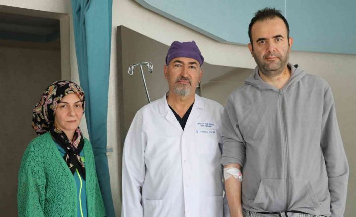 Çift taraflı glomus tümörü hastaları aynı gün gerçekleştirilen başarılı ameliyatla sağlığına kavuştu