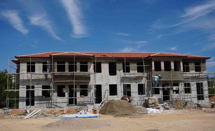 Çivril yöresel ürünler satış merkezi inşaatı tamamlanıyor