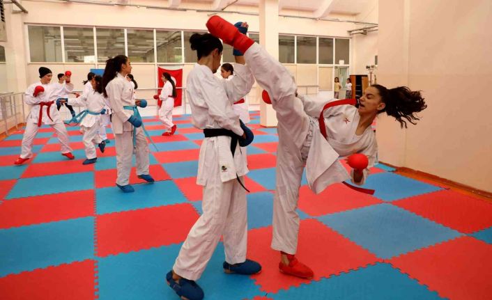 Diyarbakır’da 23 bin 400 öğrenci hem spor yaptı hem eğlendi