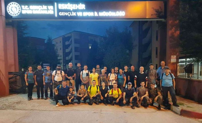 Doğa tutkunları gece yürüyüşüne doymuyor