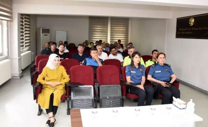 Erzincan’da “Kadına Yönelik Şiddetle Mücadelede Farkındalık” eğitimi verildi