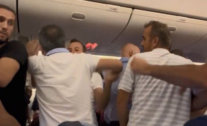 Gaziantep FK’nın bulunduğu Trabzon-İstanbul uçağında kavga çıktı