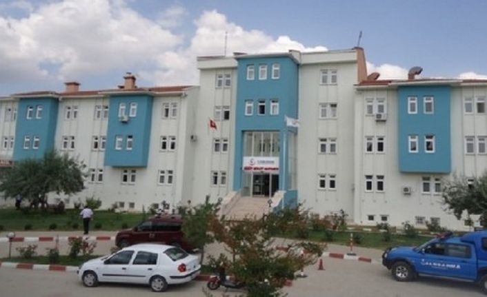 Gübretaş’a ait altın madeni sahasında 30 işçi gıda zehirlenmesi şüphesiyle tedavi altına alındı