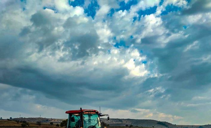 İnönü’de yüzde 75 hibeli kanola tohumları toprakla buluştu