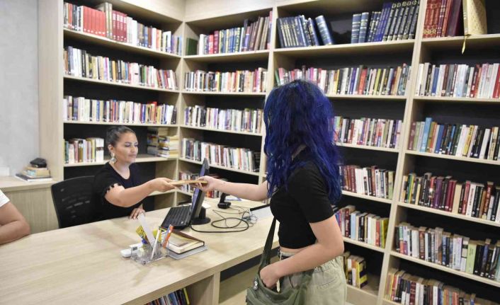 İstasyon Kütüphane ANKARAY Dikimevi İstasyonu’nda kitapseverler ile buluşmaya devam ediyor