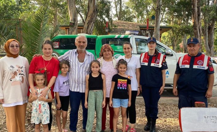 Jandarmadan Kuş Cenneti’nde çevre temizliği