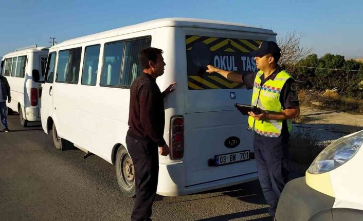 Jandarmadan öğrencileri servislerine yönelik denetim