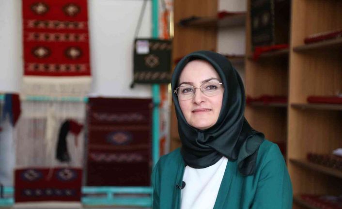 Kasaba Atölyesi’nde kadınlar hem üretiyor hem de aile bütçelerine destek oluyor
