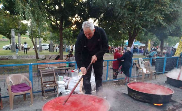 Kayseri’de salça ile vatandaşlar ev ekonomisine katkı sağlıyor