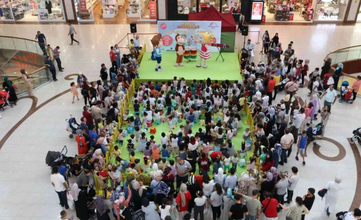‘Kukuli Konserleri’ Ceylan Karavil Park AVM’de minik hayranlarıyla buluştu