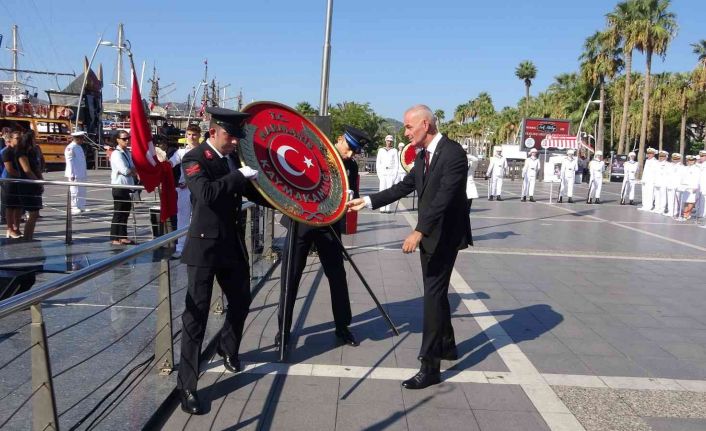 Marmaris’te gaziler tören ile anıldı
