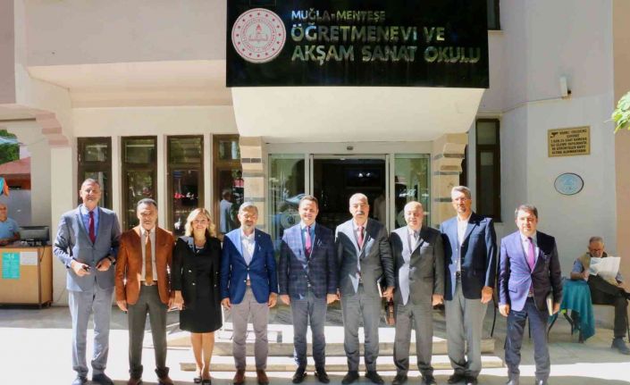 Muğla il Milli Eğitim Müdürü Çay eğitim sendikaları temsilcileri ile bir araya geldi