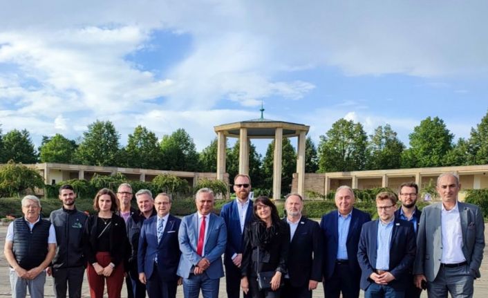 Muratpaşa ve Prag 6 belediyeleri arasında “Kardeş Şehir Protokolü” imzalandı