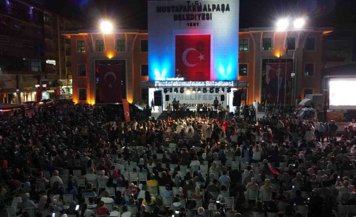 Mustafakemalpaşa’da Balkan rüzgarı