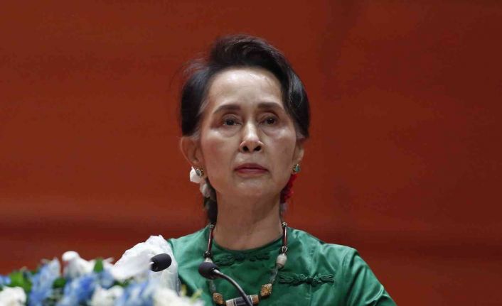 Myanmar’ın devrik lideri Suu Kyi ve ekonomi danışmanı Turnell’e 3’er yıl hapis