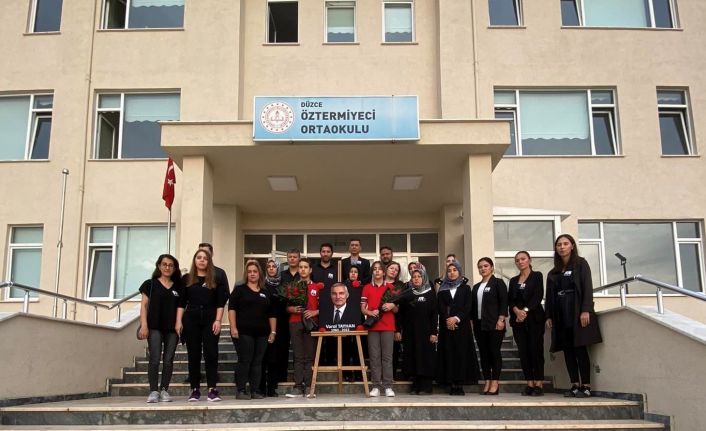 Öğrencileri Varol hocayı unutmadı