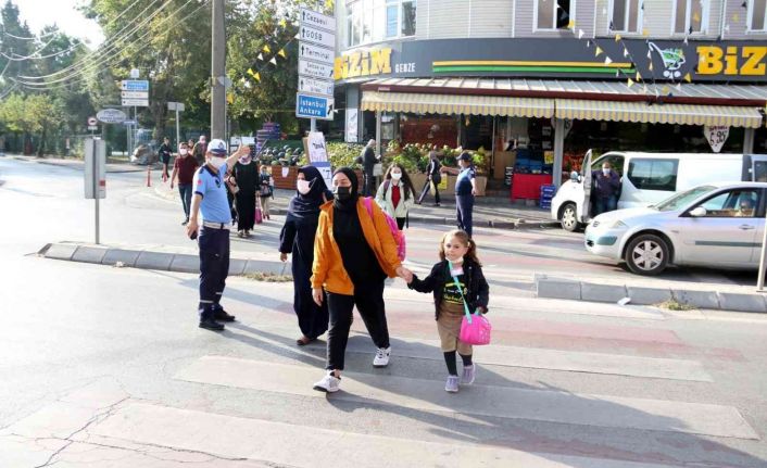 Öğrencilerin güvenliği için Zabıta ekipleri görev başında olacak