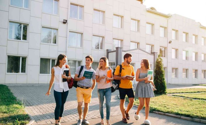 Rektör Aşkar’dan üniversiteye başlayacak gençlere 10 maddelik başarı formülü