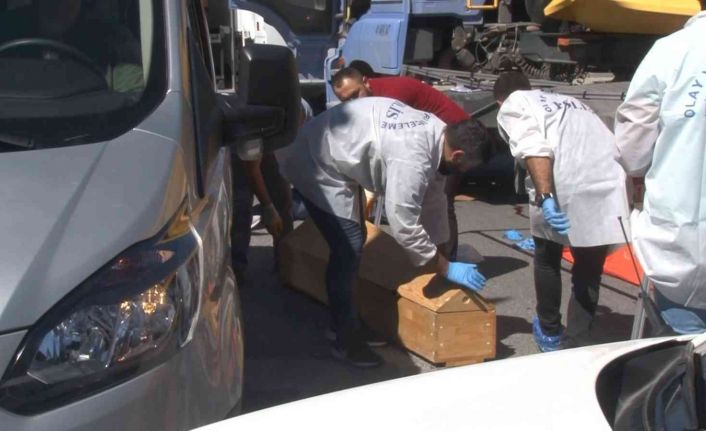 Sancaktepe’de hafriyat kamyonu altında kalan genç kadın hayatını kaybetti