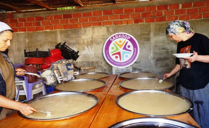 Sarıgöllü kadınların el emeği ürünlerine talep yağıyor