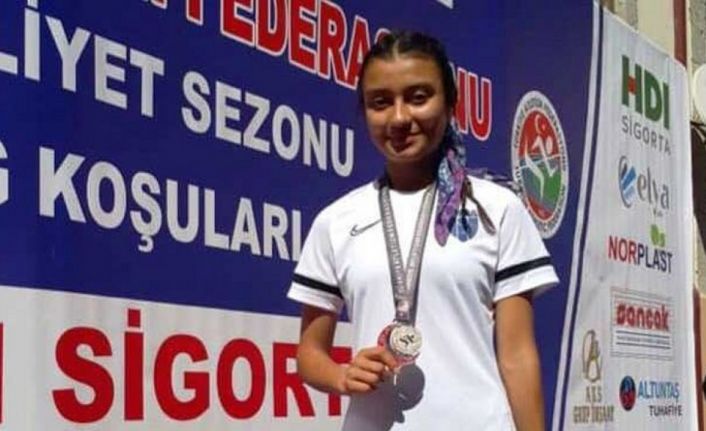 Simavlı atlet Sıla Ata, Dünya Dağ Koşusu Şampiyonası’nda Türkiye’yi temsil edecek