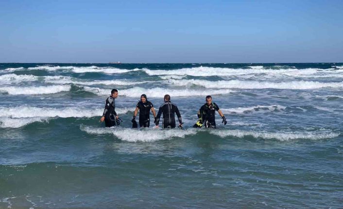 Tekirdağ’da denize giren 2 kardeşten biri kayboldu, diğeri hastaneye kaldırıldı