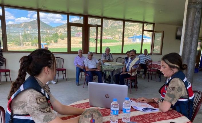 Tunceli’de erkeklere ‘Kadına el kalkamaz’ anlatıldı