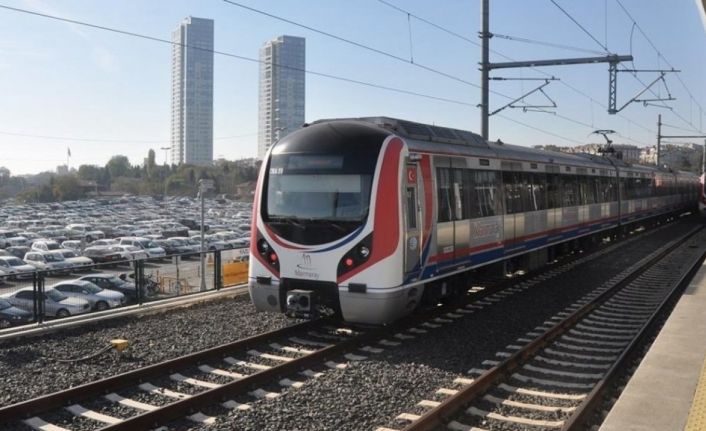 Üç büyükşehirde raylı sistemlerle 1 milyar 663 milyon yolcuya hizmet verildi