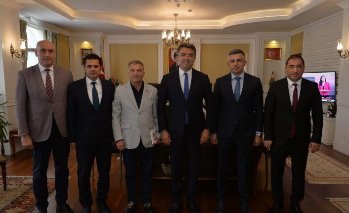 Vali Okay Memiş, Okul Sporları Federasyonu Başkanı Doç. Dr. Ömür Fatih Karakullukçu’yu kabul etti