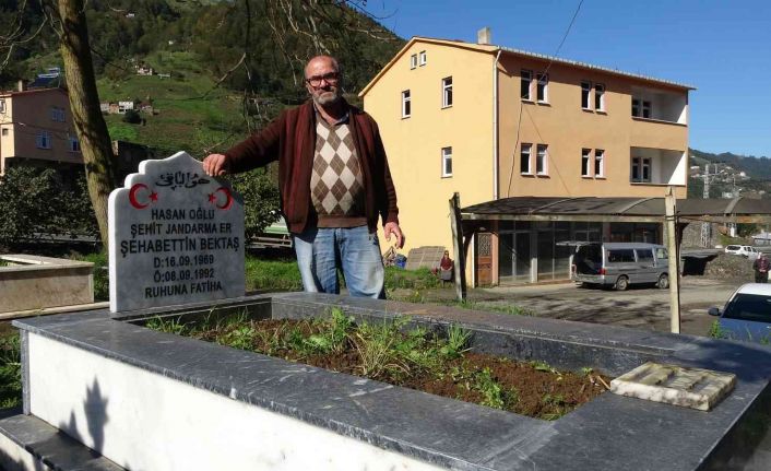 30 yıl önce PKK’lı teröristlerce kaçırmıştı, kardeşleri boş mezarı ile teselli buluyor
