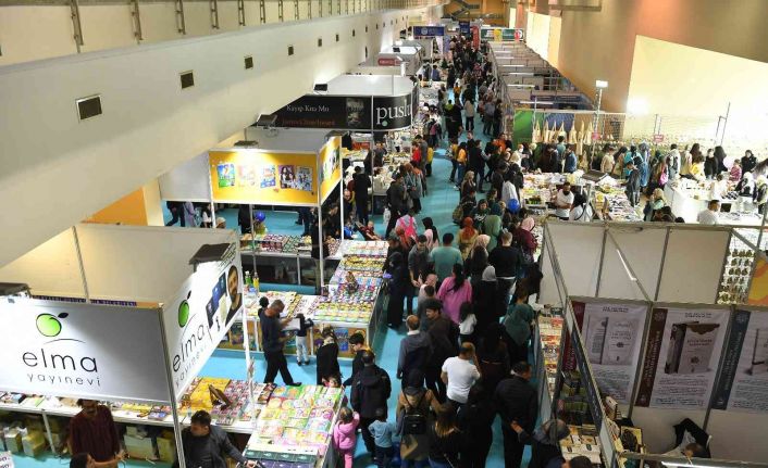 5. Kayseri Kitap Fuarı 6 günde 504 bin kitap tutkununu ağırladı
