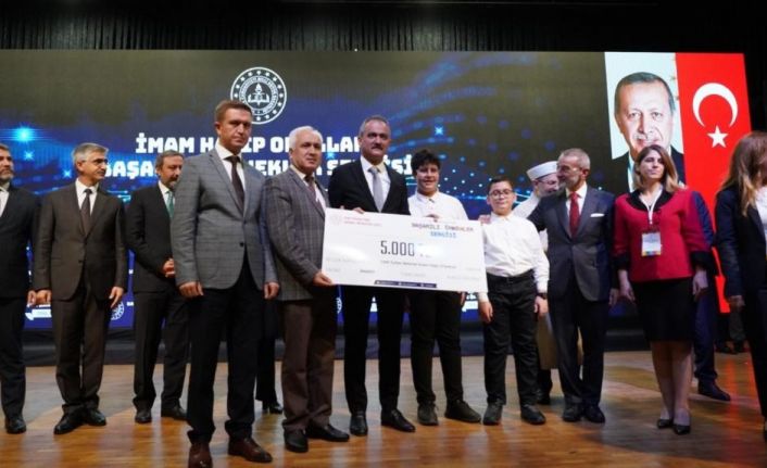 Adıyaman TOBB Kız Anadolu İmam Hatip Lisesi Türkiye 3’üncüsü oldu
