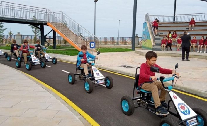 Ahmet Saka İlköğretim Okulu öğrencileri Çocuk Trafik Eğitim Merkezi’ne konuk oldu