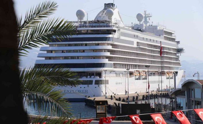 Alanya’da haftanın ikinci kruvaziyeri limana demir attı