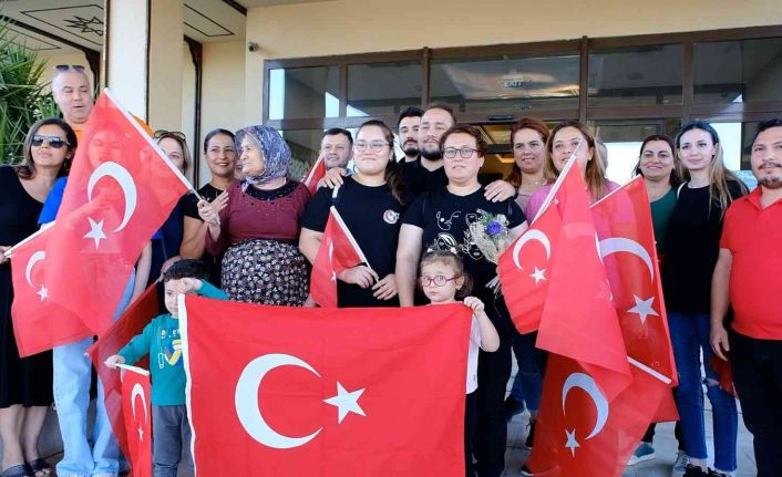 Aleyna Kaymaz halterde Avrupa Şampiyonu oldu