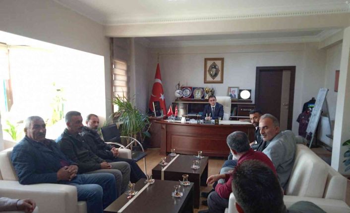Apartman sahipleri, ilçeye doğal gazın gelmesi için Kaymakam Nasır’ı ziyaret etti