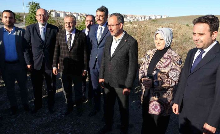 Bakan Kasapoğlu: "Kütahya şehir stadı projesinin çalışmalarına bugün itibariyle başlıyoruz"